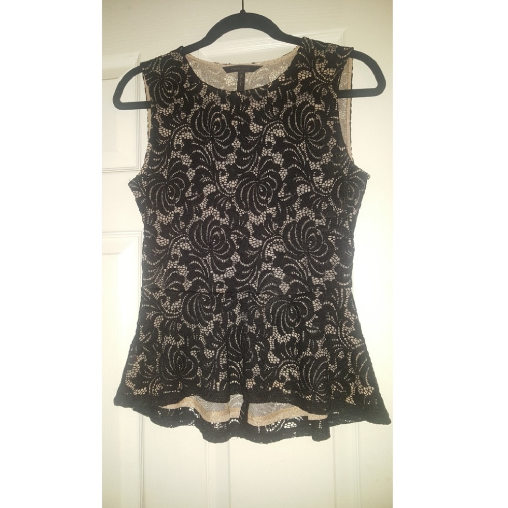 *NEW WITHOUT TAGS* BCBG LACE PEPLUM TOP