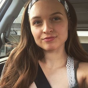 Meet your Posher, Lizzie