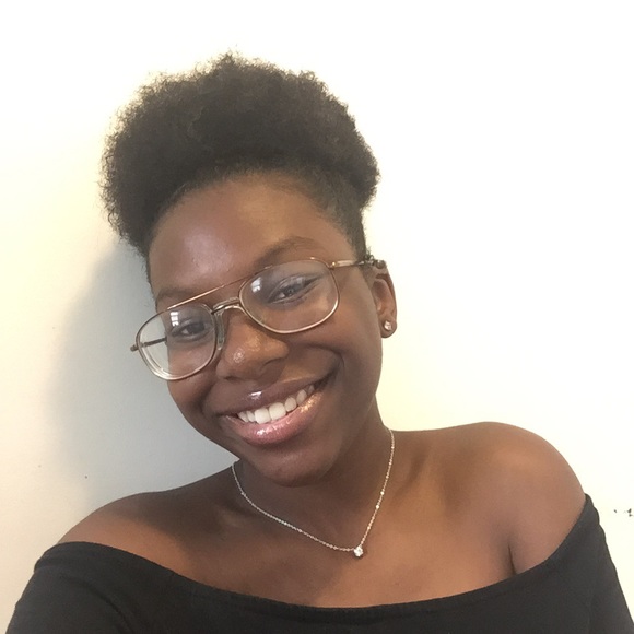 Meet your Posher, Kahleyse - Picture 1 of 1