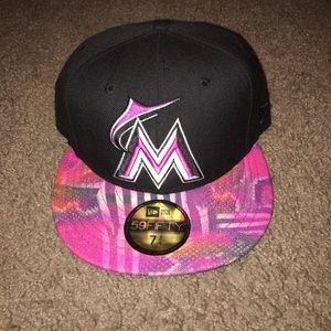 NEW ERA MIAMI MARLINS FITTED HAT NWT 7 3/4