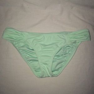 The knockout bikini bottoms