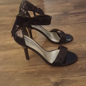 Nine West Black Sequin Ankle strap shoes sz8