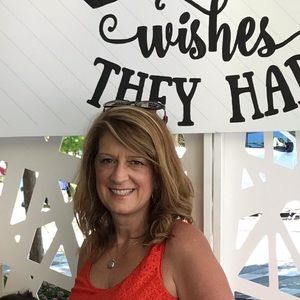 Meet your Posher, Meg