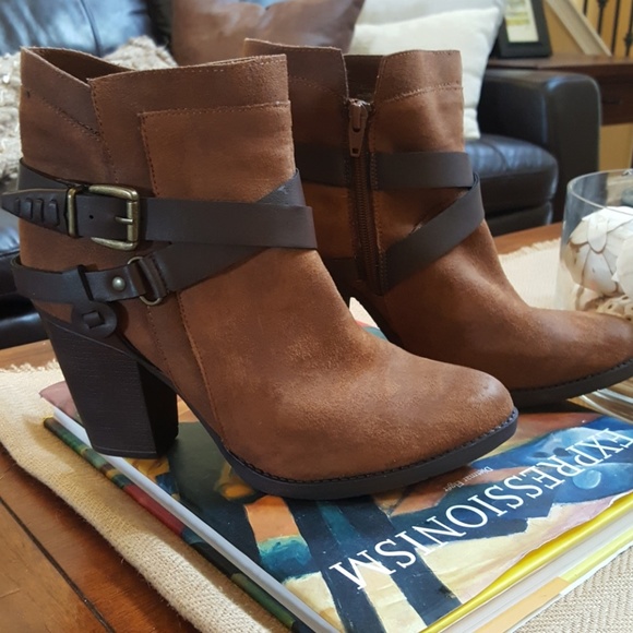 Mossimo Supply Co. Shoes - 🛑FINAL PRICE DROP🛑 A Fall Must Have Booties!
