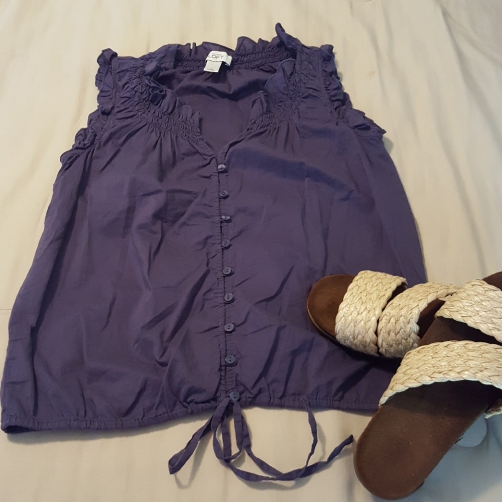 Sleeveless Loft blouse