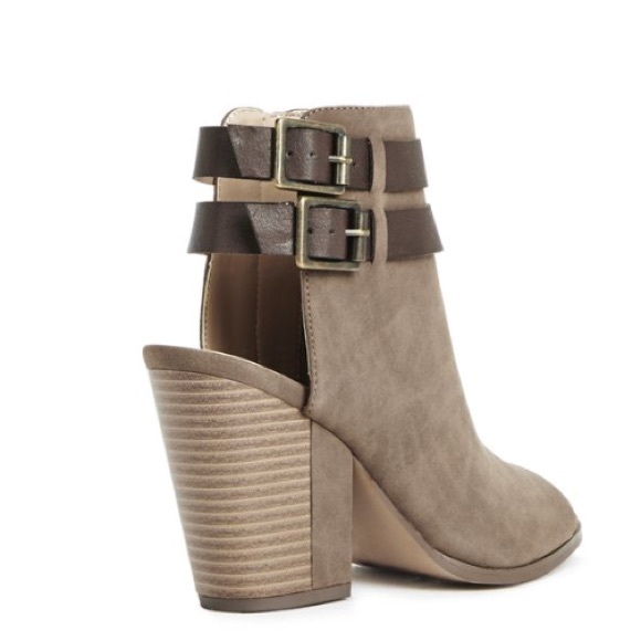 Loela Peep-Toe Bootie in Taupe - Picture 3 of 8