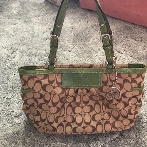 Coach tan and green purse - perfect for fall!