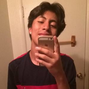 Meet your Posher, Alexis