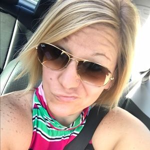 Meet your Posher, Kellie