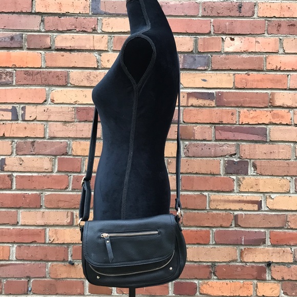 Scarleton Handbags - Scarleton Vegan Leather Black Crossbody Bag