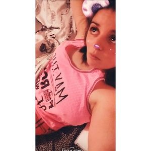 Meet your Posher, Danika