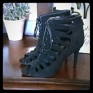 Sam&Libby lace up heels