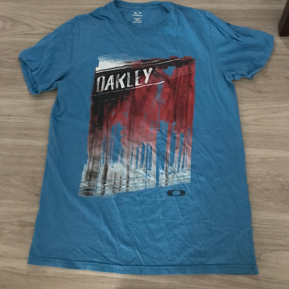 Oakley blue tee