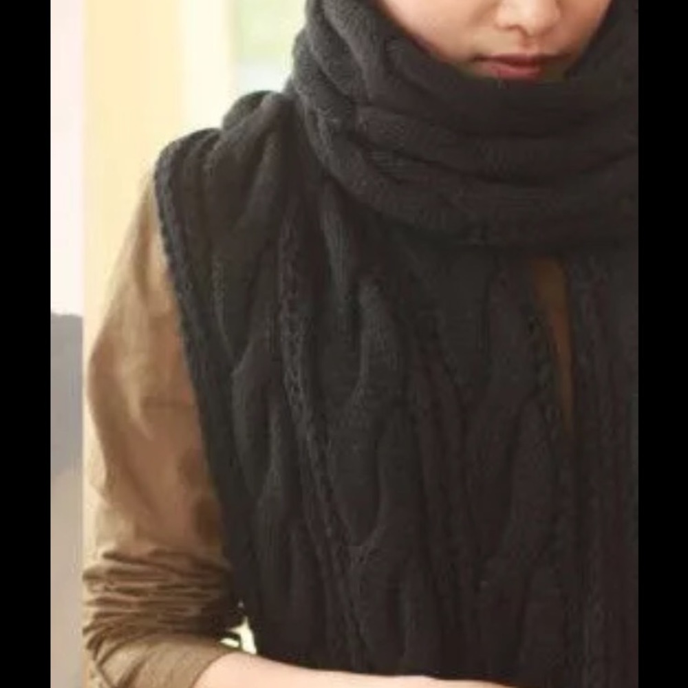Super Soft Long Knit Black Winter Scarf NWOT