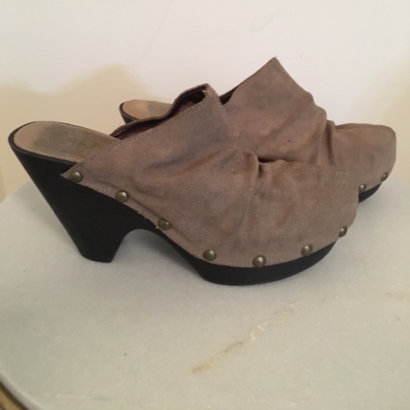 Beige Suede Clogs with Heels - Picture 1 of 2