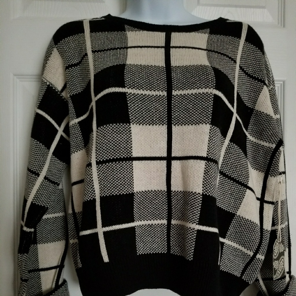 FOREVER 21 CROP SWEATER