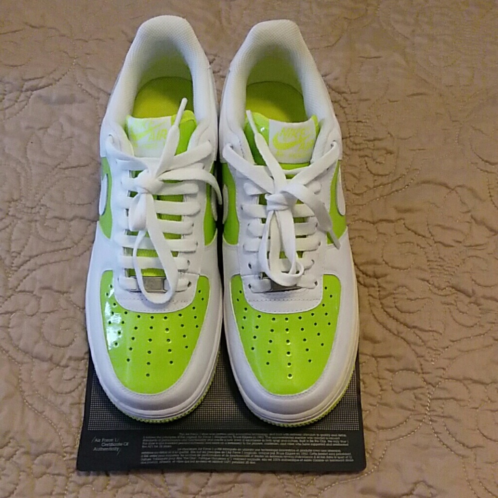 MENS Nike air force 1 82