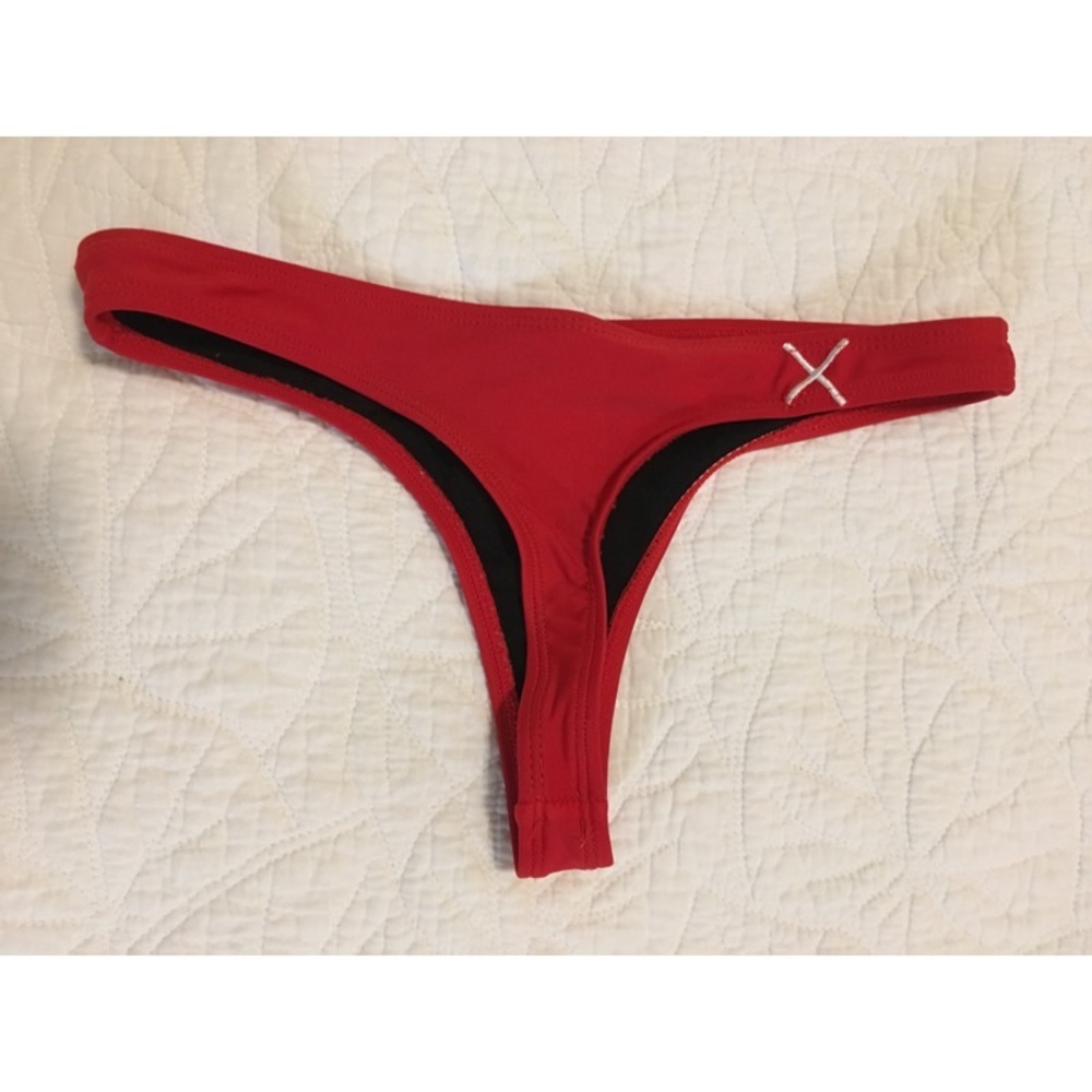 Boutine La Red Thong Bottoms