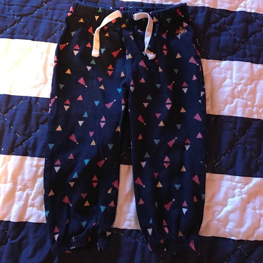 Geometric joggers