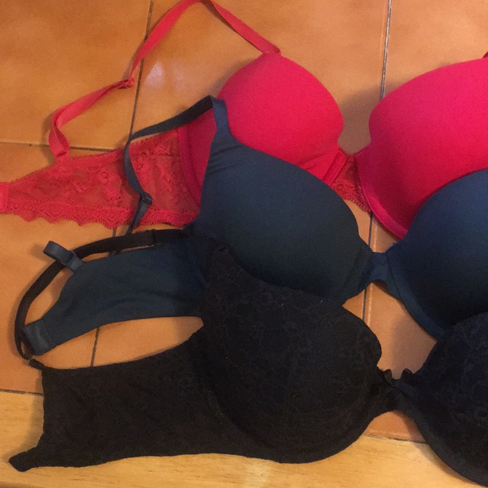 Lot of bras