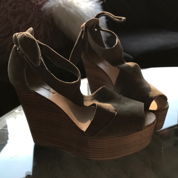 Platform wedges - Picture 1 of 4