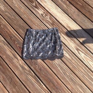 🔥Forever 21 Mini Sequin Skirt Size S Never Worn !