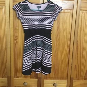 Girls pink and black dress size 7