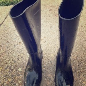Rubber boots