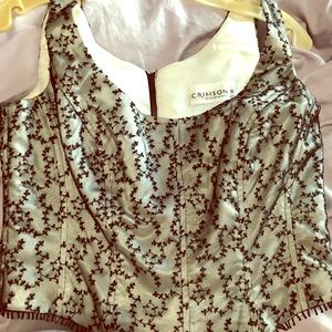 Two crop shirts that zip in back