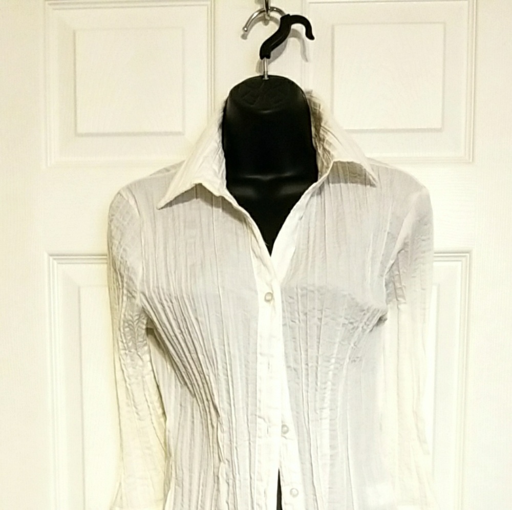 White reuched blouse.