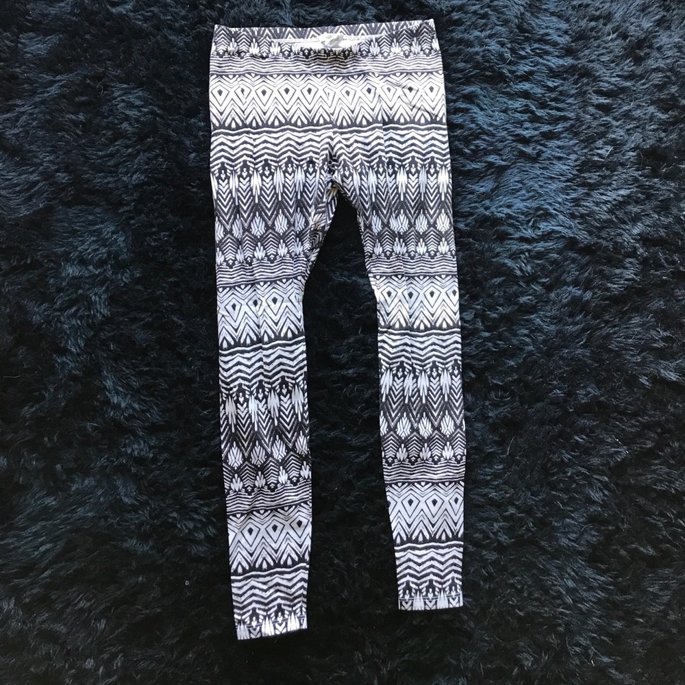 Tribal print leggings