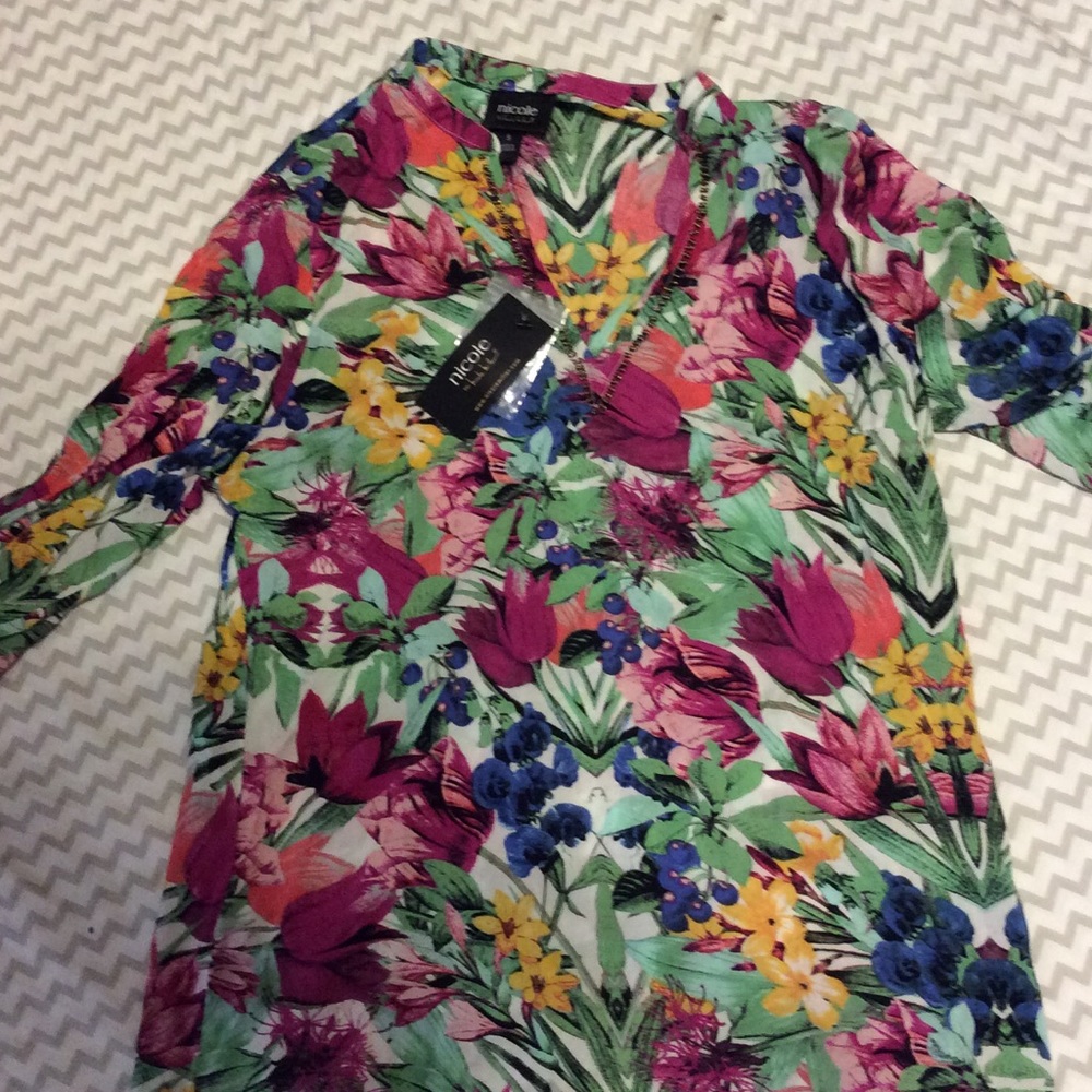 Nicole Miller NWT tunic top