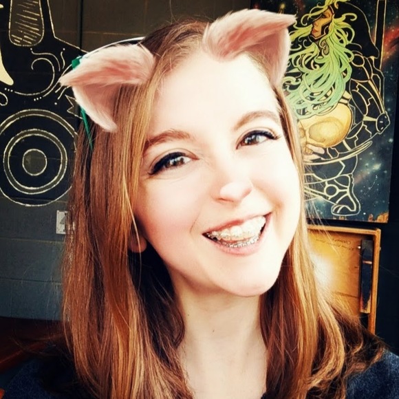 Meet your Posher, Stephanie - Picture 1 of 1