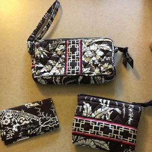 Lightly used Vera Bradley Wristlet, coin purse, ID