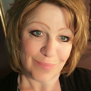 Meet your Posher, Kari