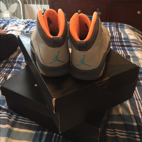 Jordan 10's - Picture 4 of 4