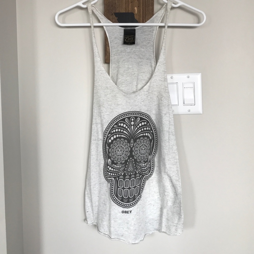 Obey tank