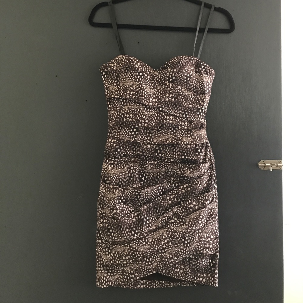 Dress - Picture 3 of 6