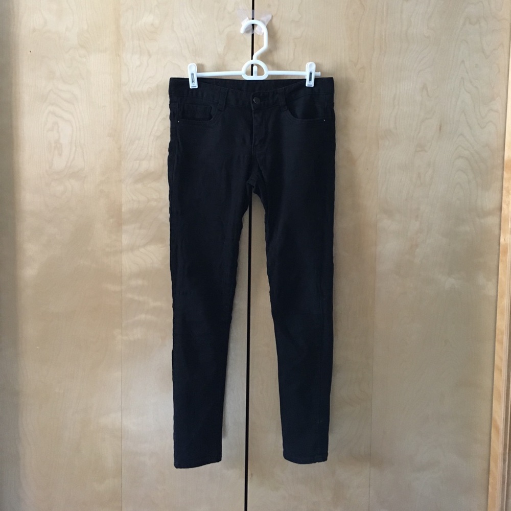 Low waist black ankle skinny jeans