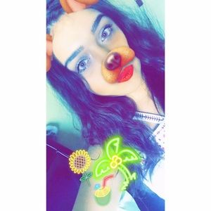 Meet your Posher, Ivette