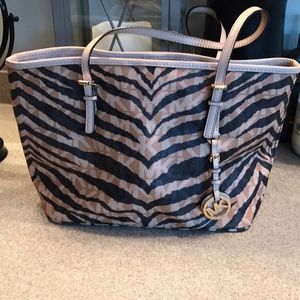 Micheal Kors Tote