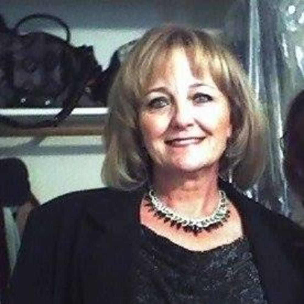 Meet your Posher, Elizabeth