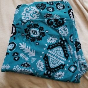 Lularoe Tall And Curvey leggings