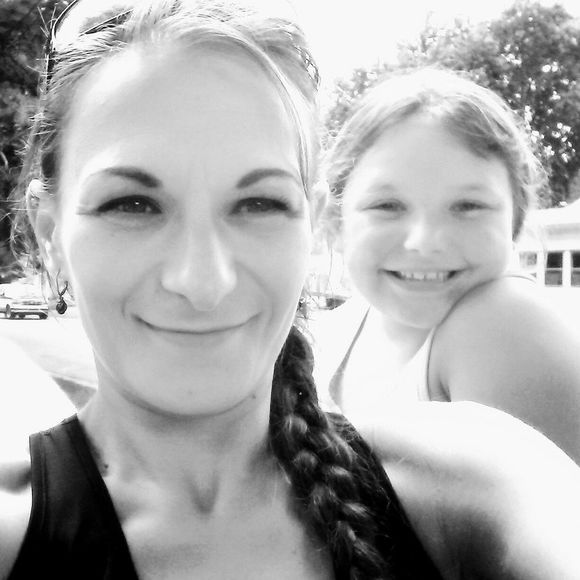 Meet your Posher, Tabitha - Picture 1 of 1