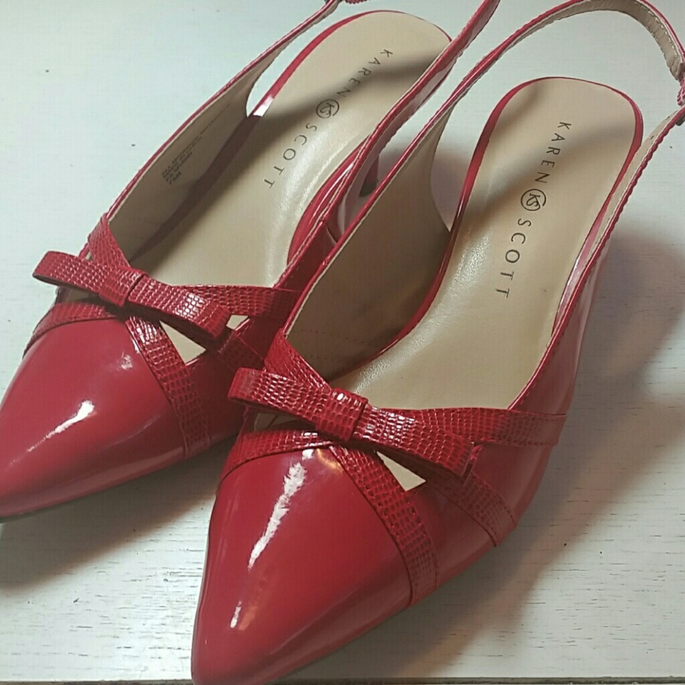 Pretty red patent leather slingbacks