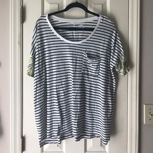 B&W stripe Boyfriend tee with leave design sleeve