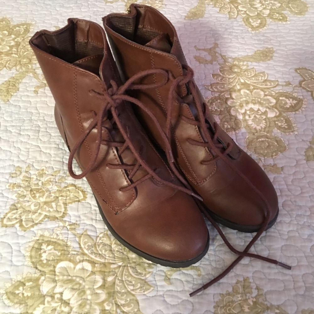 Brown Boots / Booties