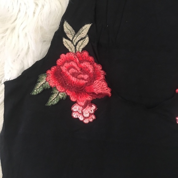 Beautiful top! - Picture 3 of 5