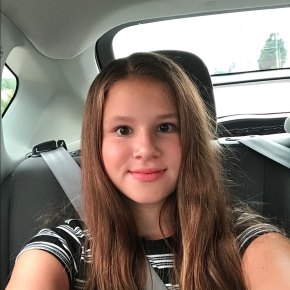 Meet your Posher, Madelyn - Picture 1 of 1