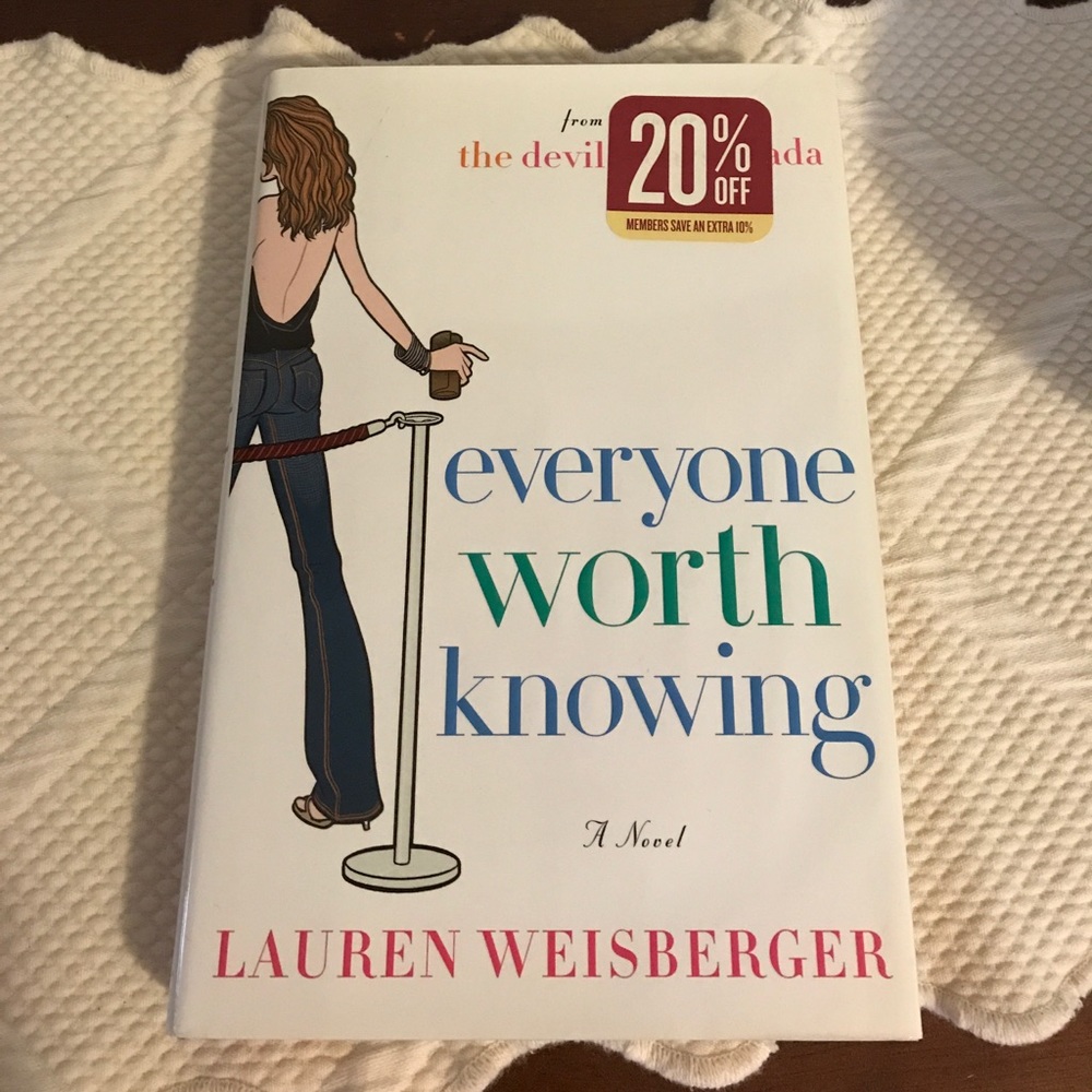 📚 - Picture 3 of 4